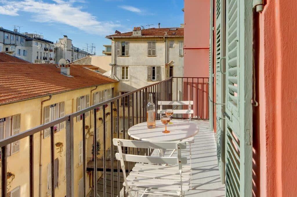 Place Massena Location Place Massena * Nizza