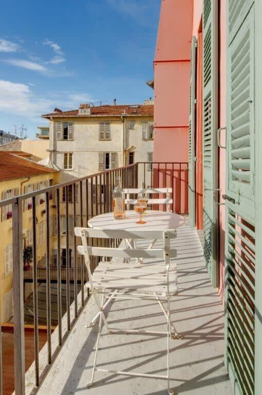 Place Massena Location Place Massena Nizza